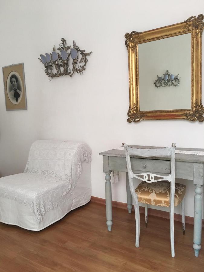 Affittacamere Arco Polinori Foligno Ngoại thất bức ảnh