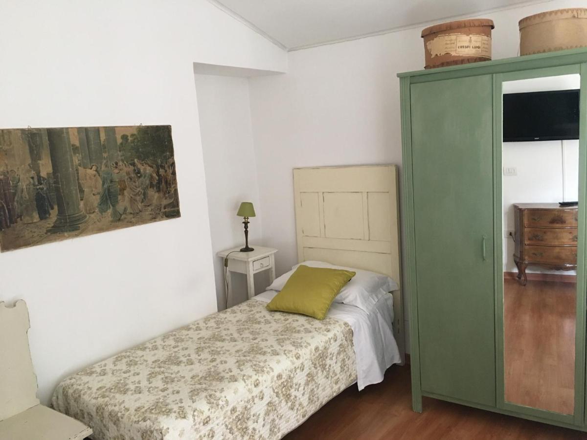 Affittacamere Arco Polinori Foligno Ngoại thất bức ảnh
